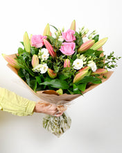 Load image into Gallery viewer, Best Friends Lil, Rose & Lizzy Bouquet