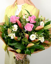 Load image into Gallery viewer, Best Friends Lil, Rose & Lizzy Bouquet