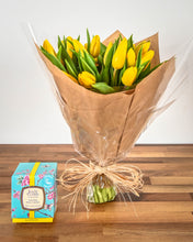 Load image into Gallery viewer, A Spring Gift Duo - Hand-tied Bunch of Tulips &amp; a Luxury Julie Clarke Candle
