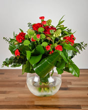 Load image into Gallery viewer, Fishbowl Deluxe - Fishbowl Bouquet, Julie Clarke Candle, Lindt Chocolates &amp; Non-Alcoholic Fizz
