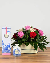 Load image into Gallery viewer, Mixed Rose Hatbox with an Elegant Julie Clarke Diffuser
